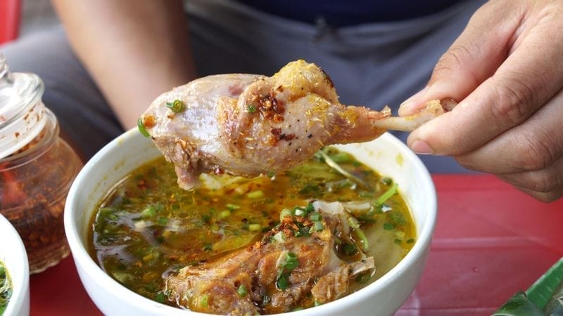 bánh canh cá lóc Đà Nẵng