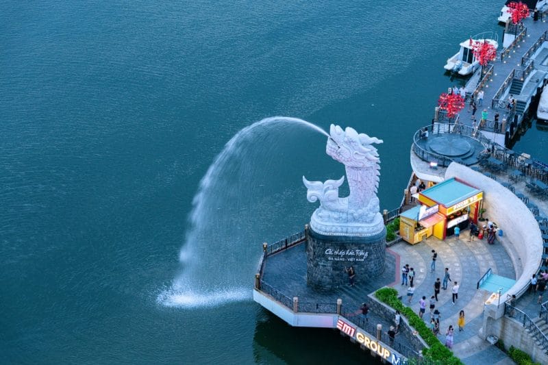 Tượng cá chép hóa rồng Đà Nẵng