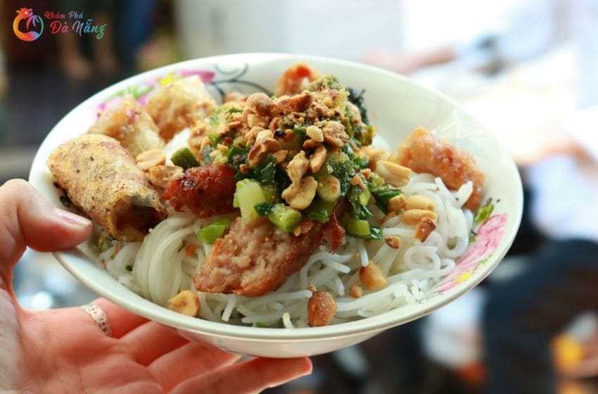  “Check in” top 13 quán bún thịt nướng ngon và rẻ nhất Đà Nẵng