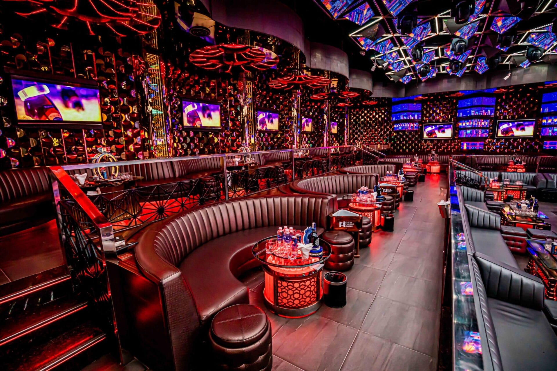 New Phương Đông Bar