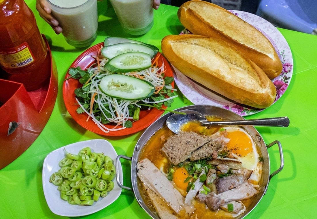 tiệm bánh mì đà nẵng