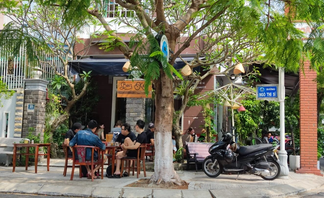 Bro's Kafe Đà Nẵng