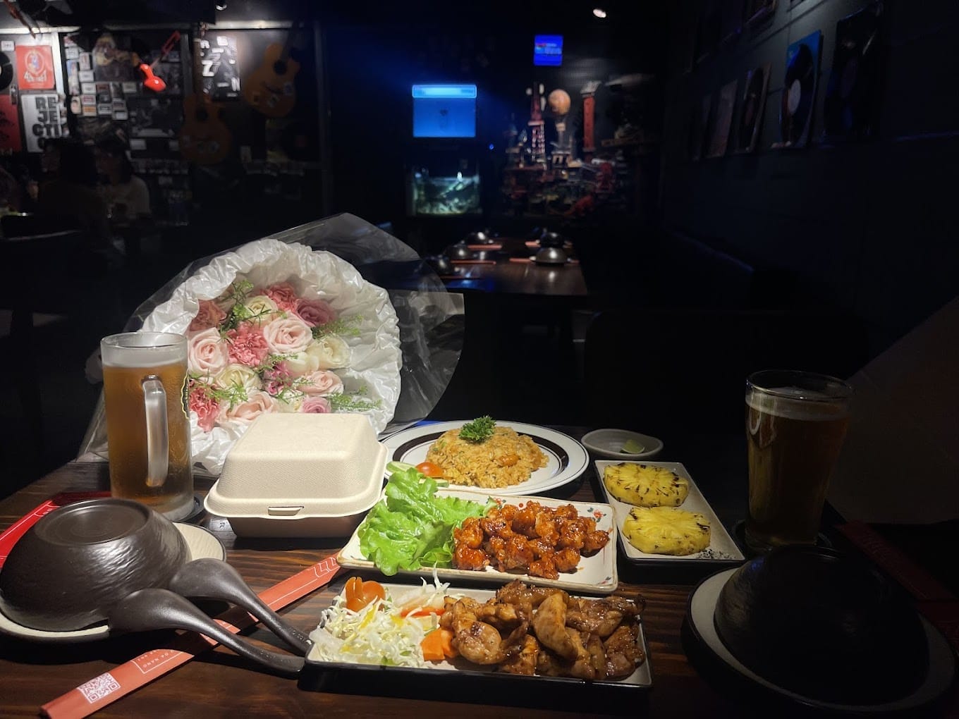 Đánh giá Buzz – BBQ and Beer – 35 Núi Thành, Hòa Thuận Đông, Hải Châu, Đà Nẵng