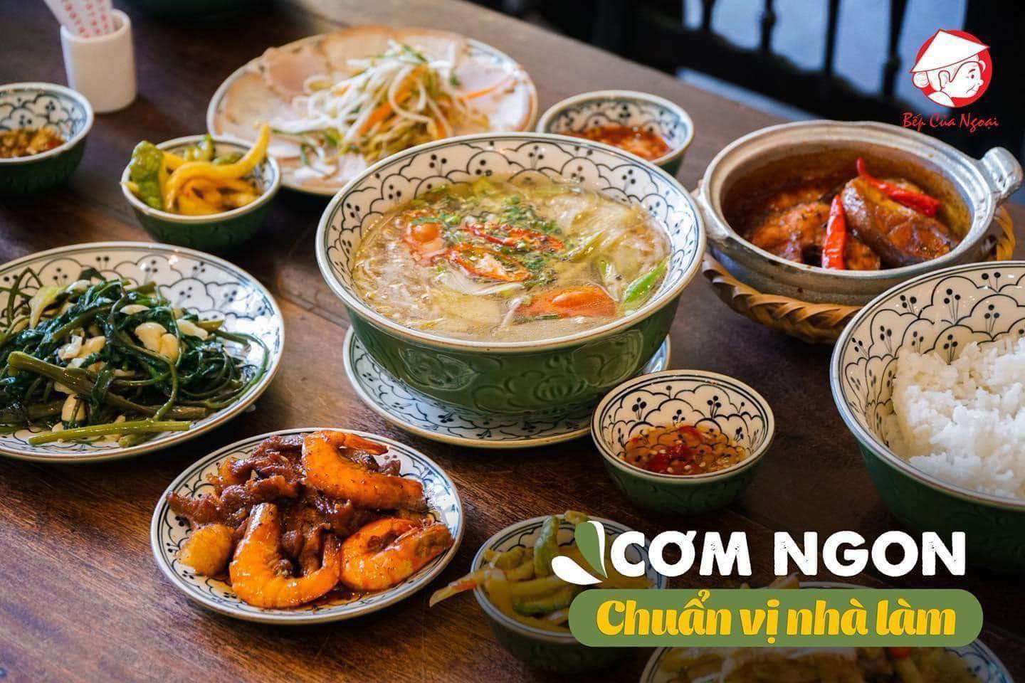 Đánh giá Tiệm cơm Bếp Của Ngoại