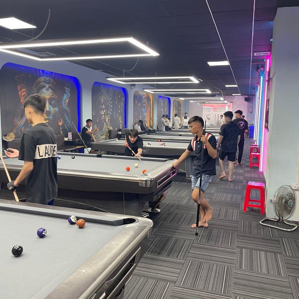 92 billiards club