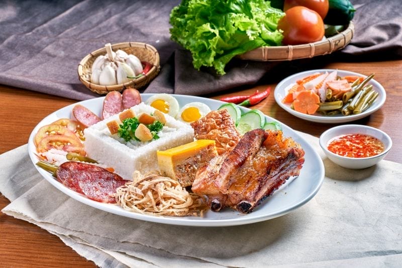 com tam phan gia