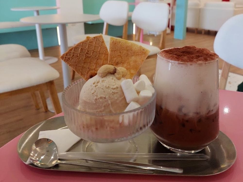 Đánh Giá Lani Gelato & Coffee – 126 Đ. 2 Tháng 9, Bình Thuận, Hải Châu, Đà Nẵng 50000