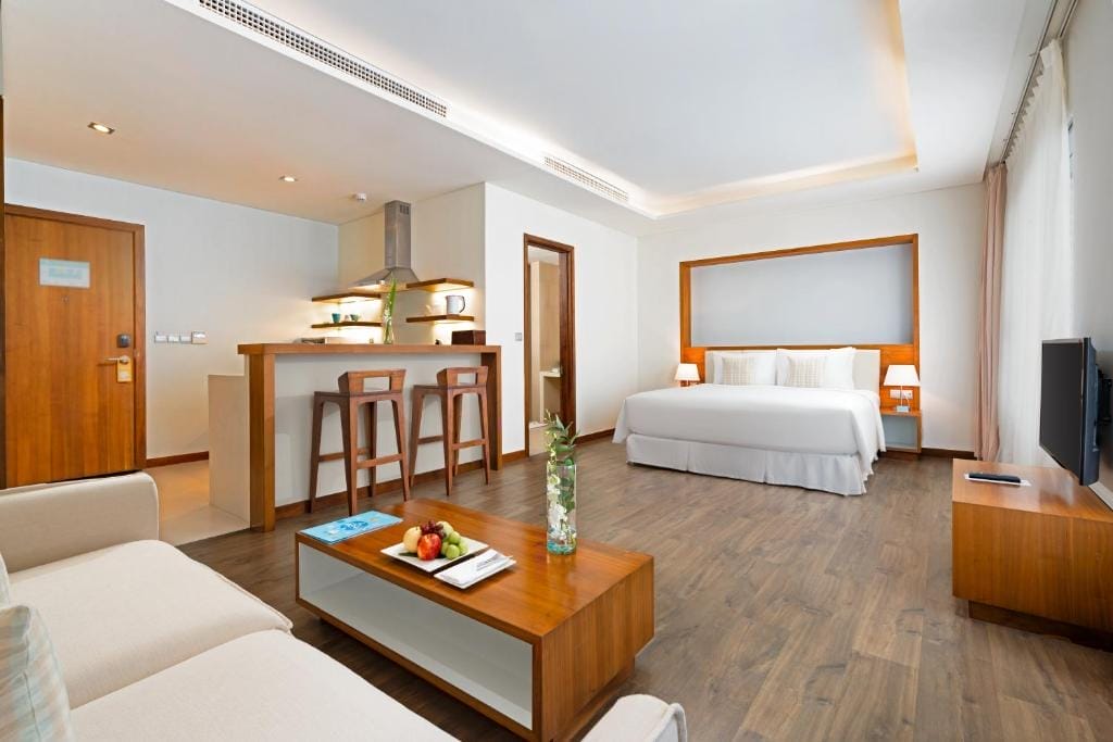 A La Carte Da Nang Beach