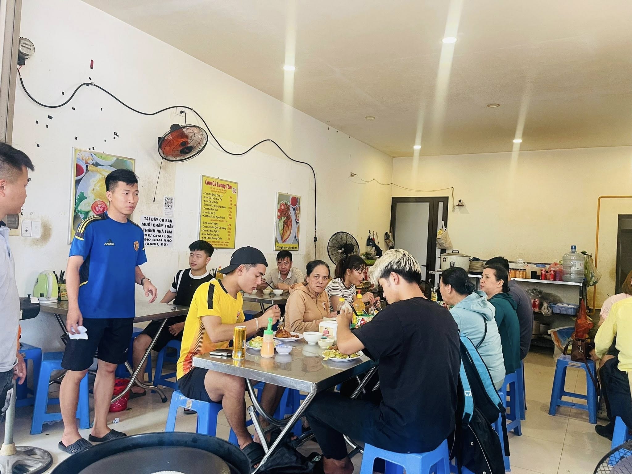 com ga luong tam