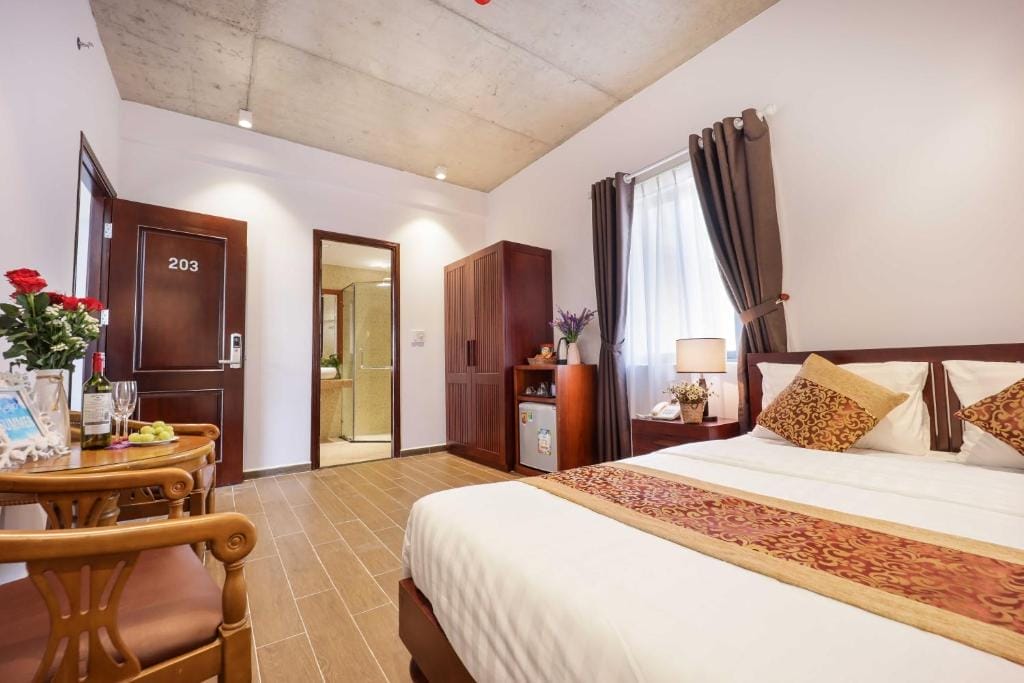 Khách sạn Shine Đà Nẵng