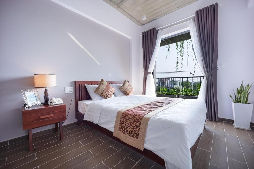 Khách sạn Shine Đà Nẵng