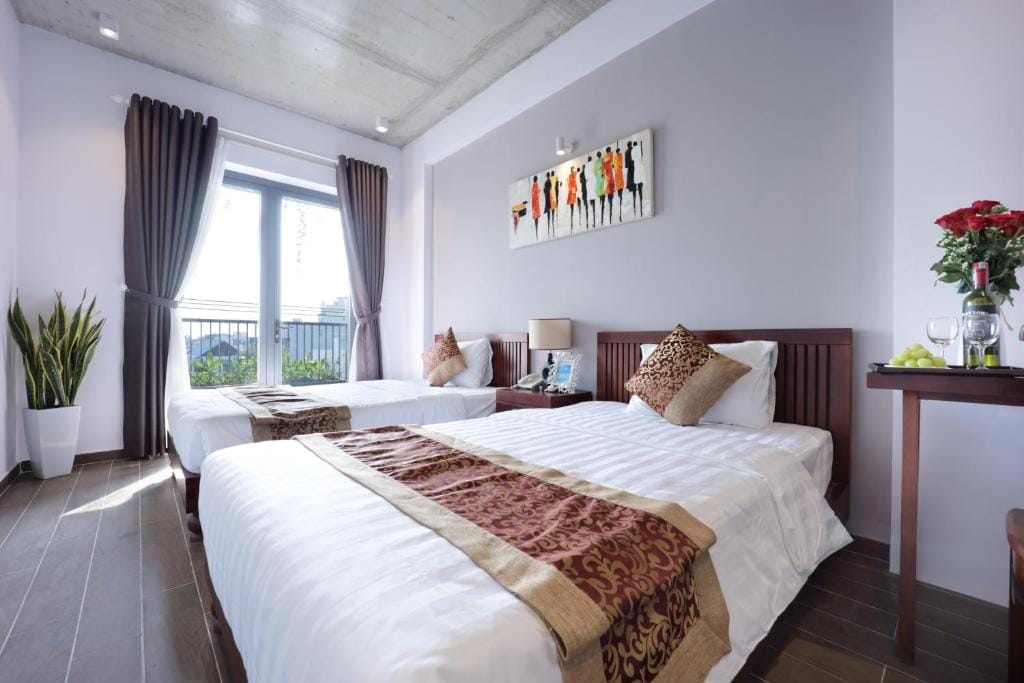 Khách sạn Shine Đà Nẵng