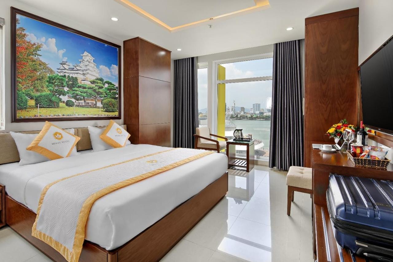 khách sạn gần cầu Rồng