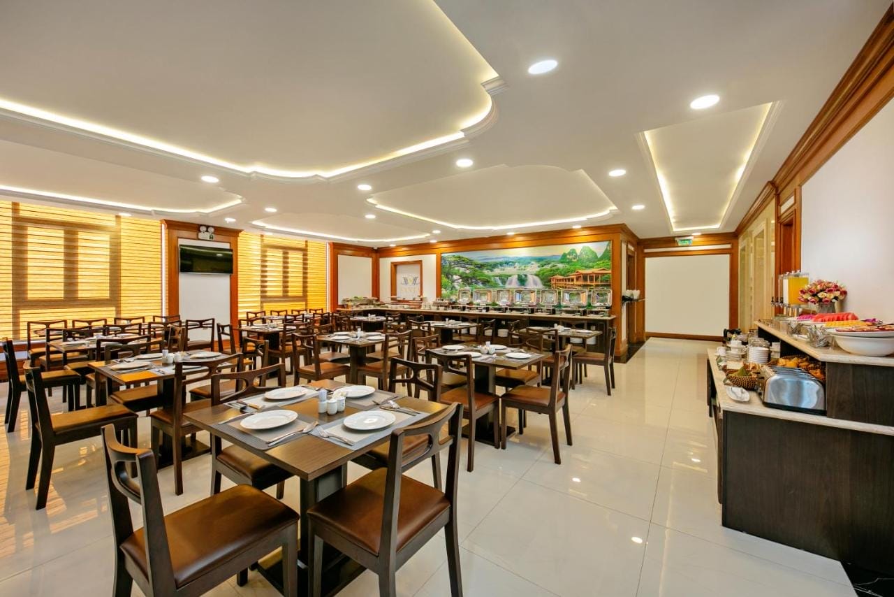 Đánh giá Santa Luxury Hotel – 09 Đường Đỗ Bá, Phường Bắc Mỹ Phú, Quận Ngũ Hành Sơn, Đà Nẵng