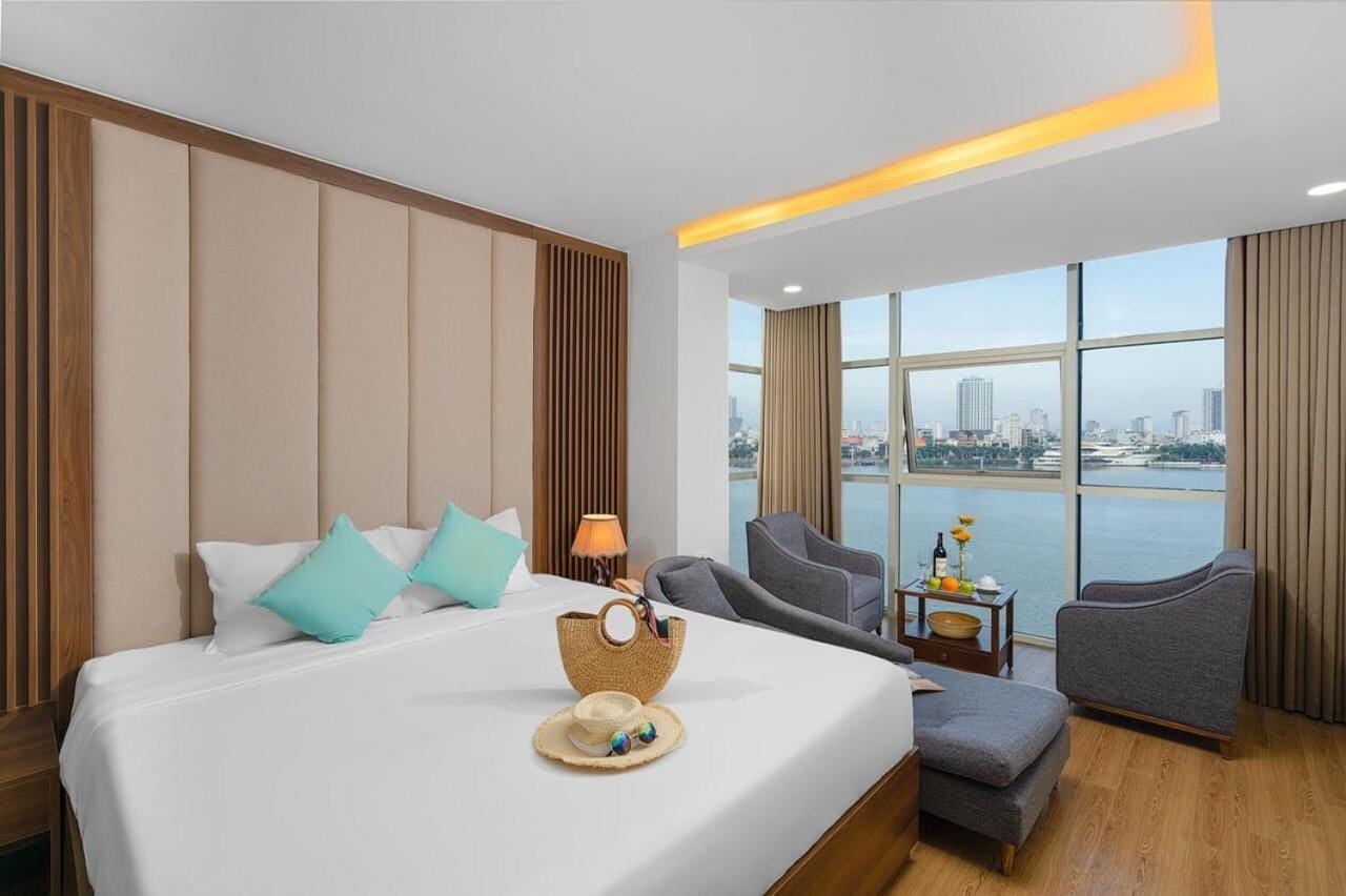 Pariat River Front Hotel Danang