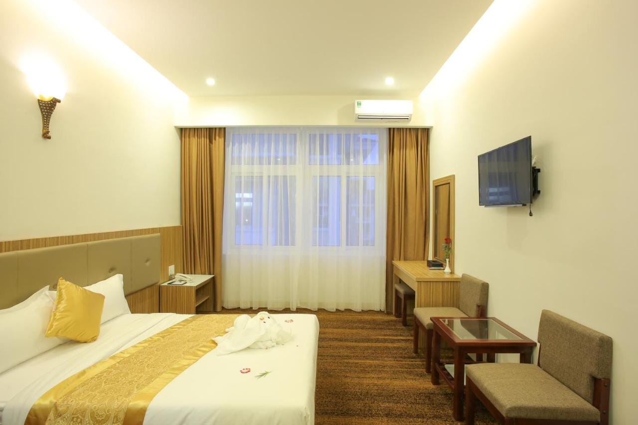 Đánh giá Red Palace Hotel – 275 Nguyễn Tri Phương, Quận Hải Châu, Đà Nẵng