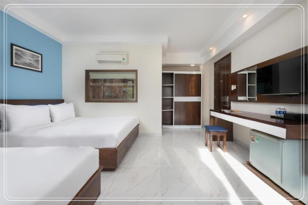 Deluxe Family Room
