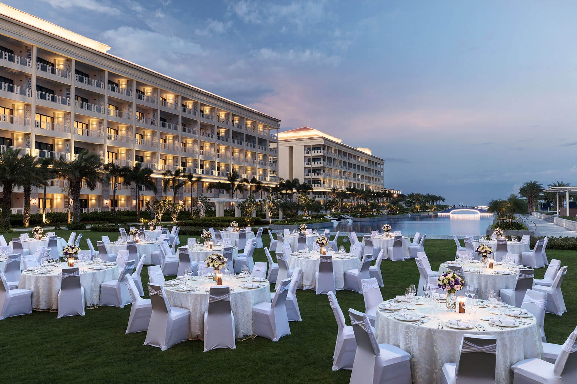 Đánh giá Sheraton Grand Danang Resort – 35 Trường Sa, Phường Hòa Hải, Quận Ngũ Hành Sơn, Đà Nẵng