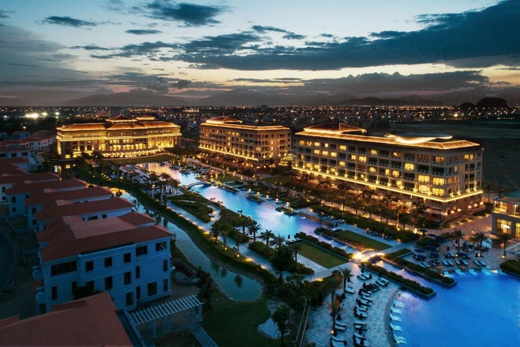 Đánh giá Sheraton Grand Danang Resort – 35 Trường Sa, Phường Hòa Hải, Quận Ngũ Hành Sơn, Đà Nẵng