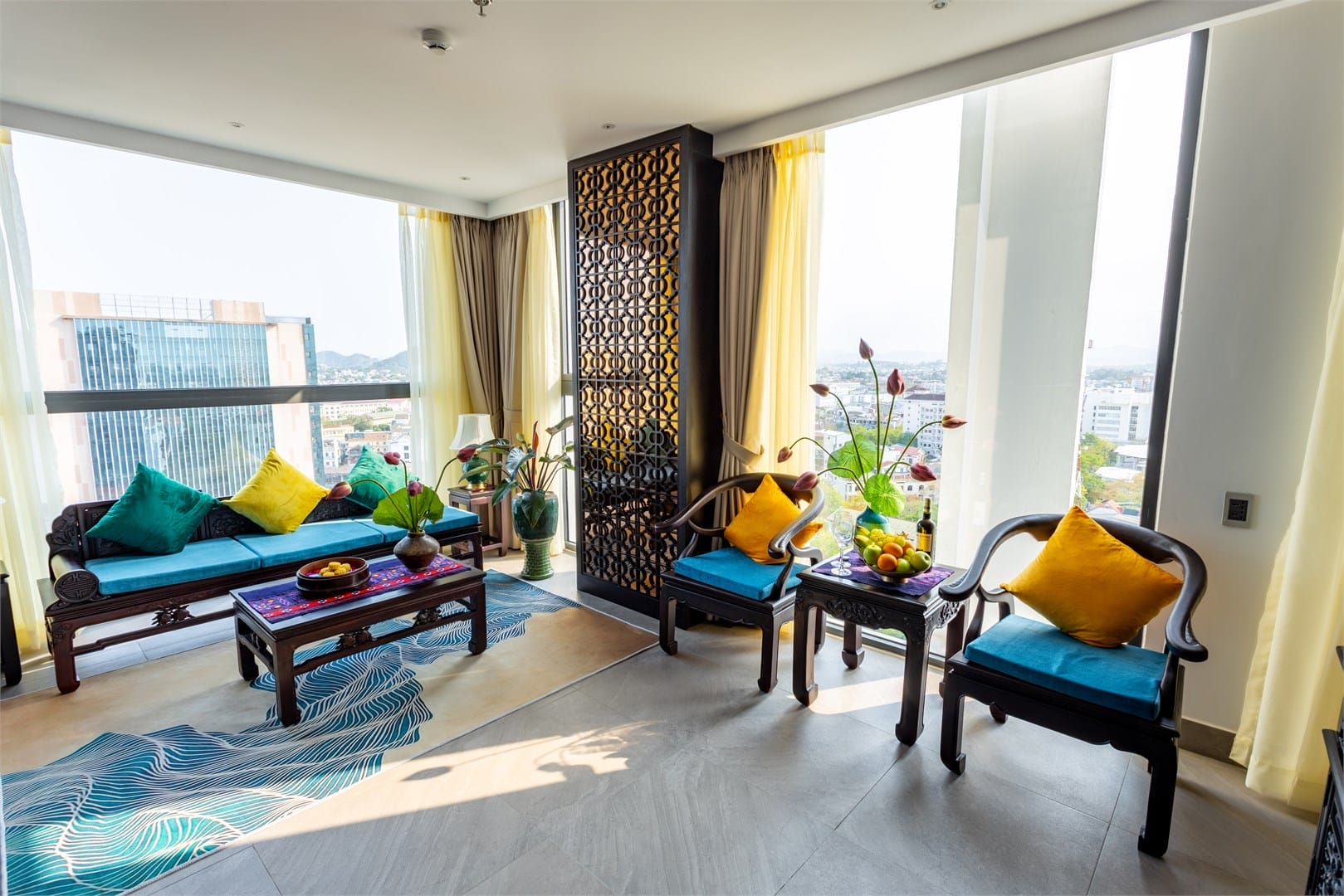  White Lotus Hotel Huế