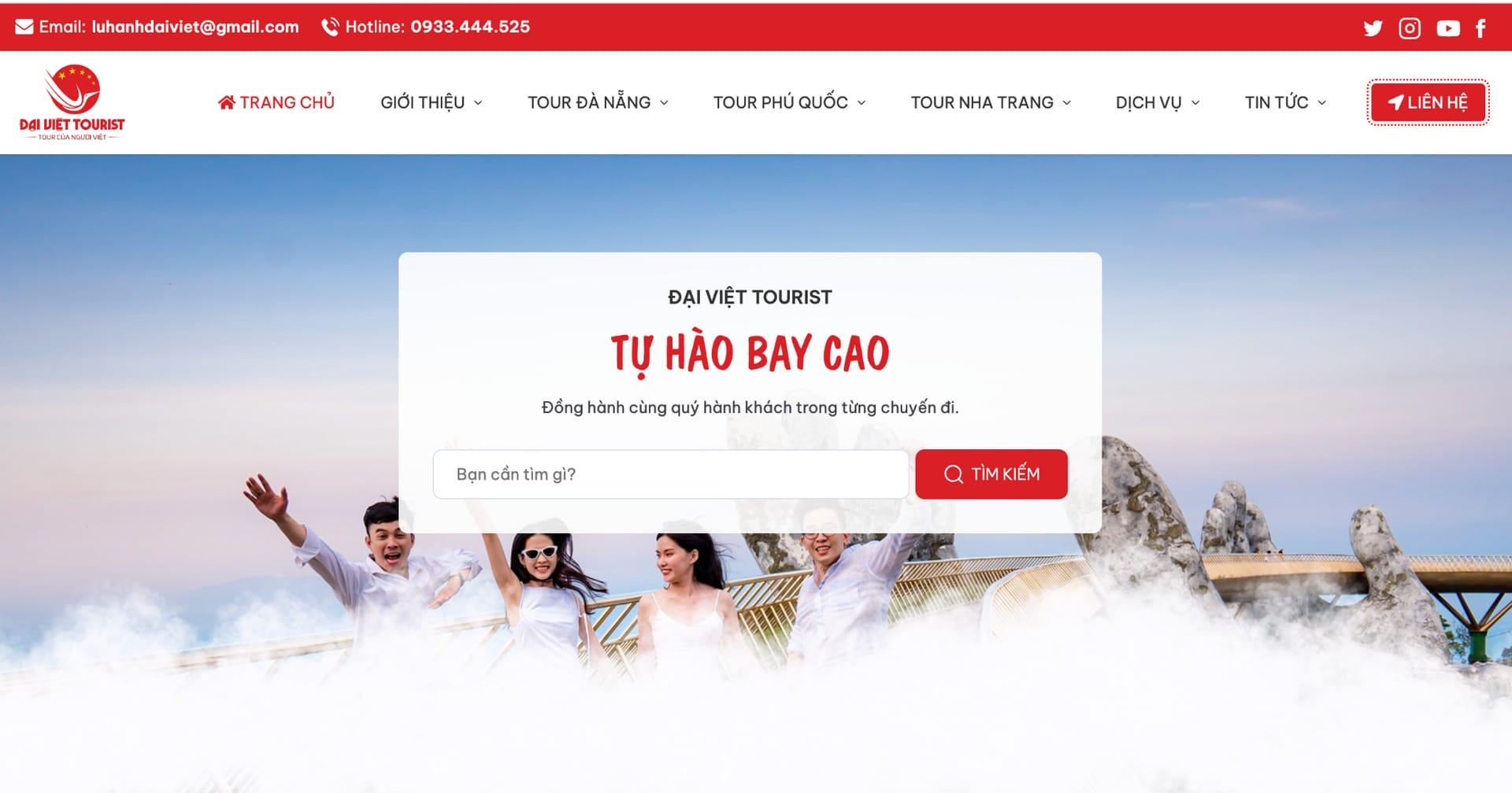 Du khách phấn khởi và hài lòng khi đi tour của Đại Việt Tourist