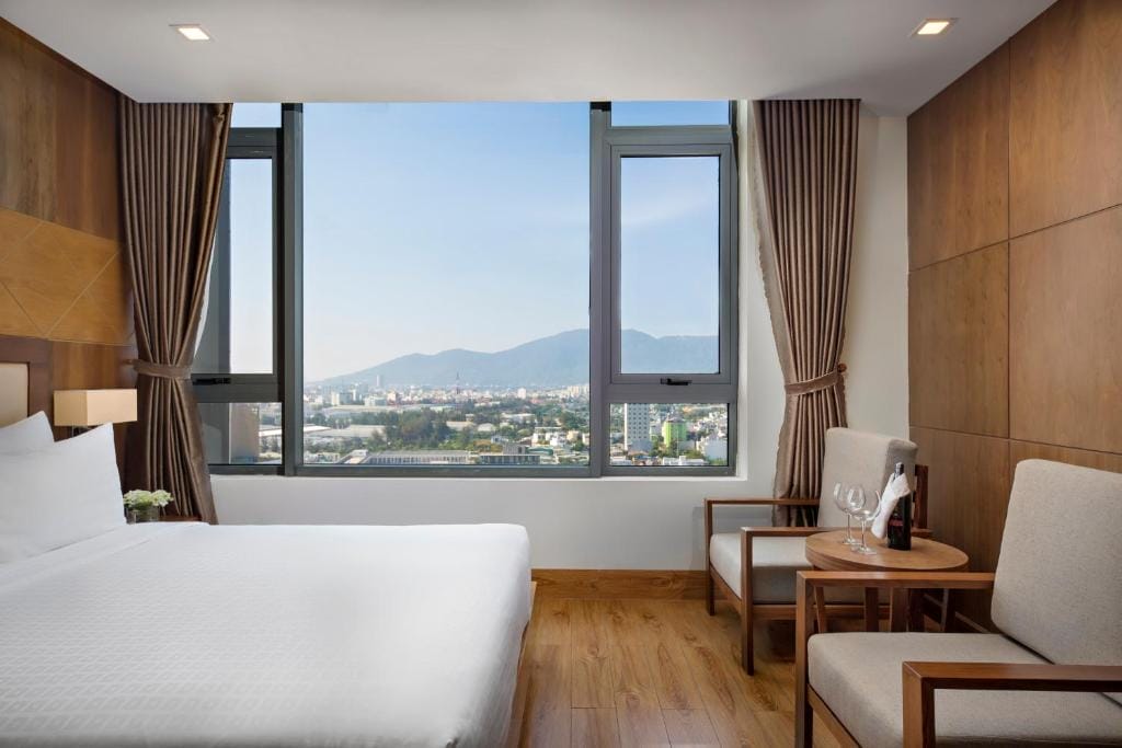 Đánh giá Khách sạn Như Minh Plaza – 41 Phạm Văn Đồng, Đà Nẵng